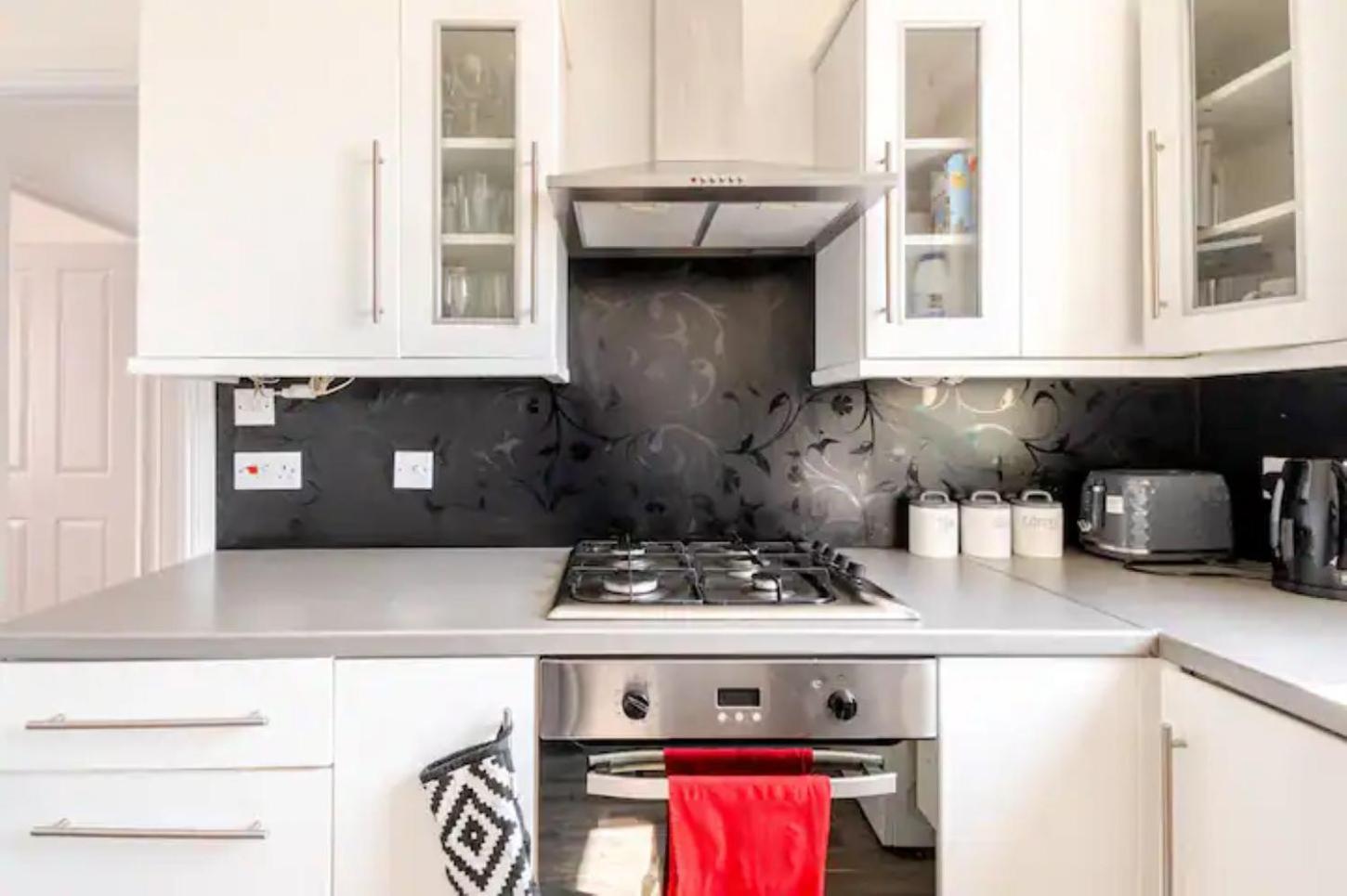 Castle View 2 Bedroom Apartment In Town Centre Hastings Bagian luar foto